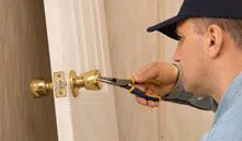 City Locksmith Services Severna Park, MD 410-482-5140 - 6-Locks-Replace